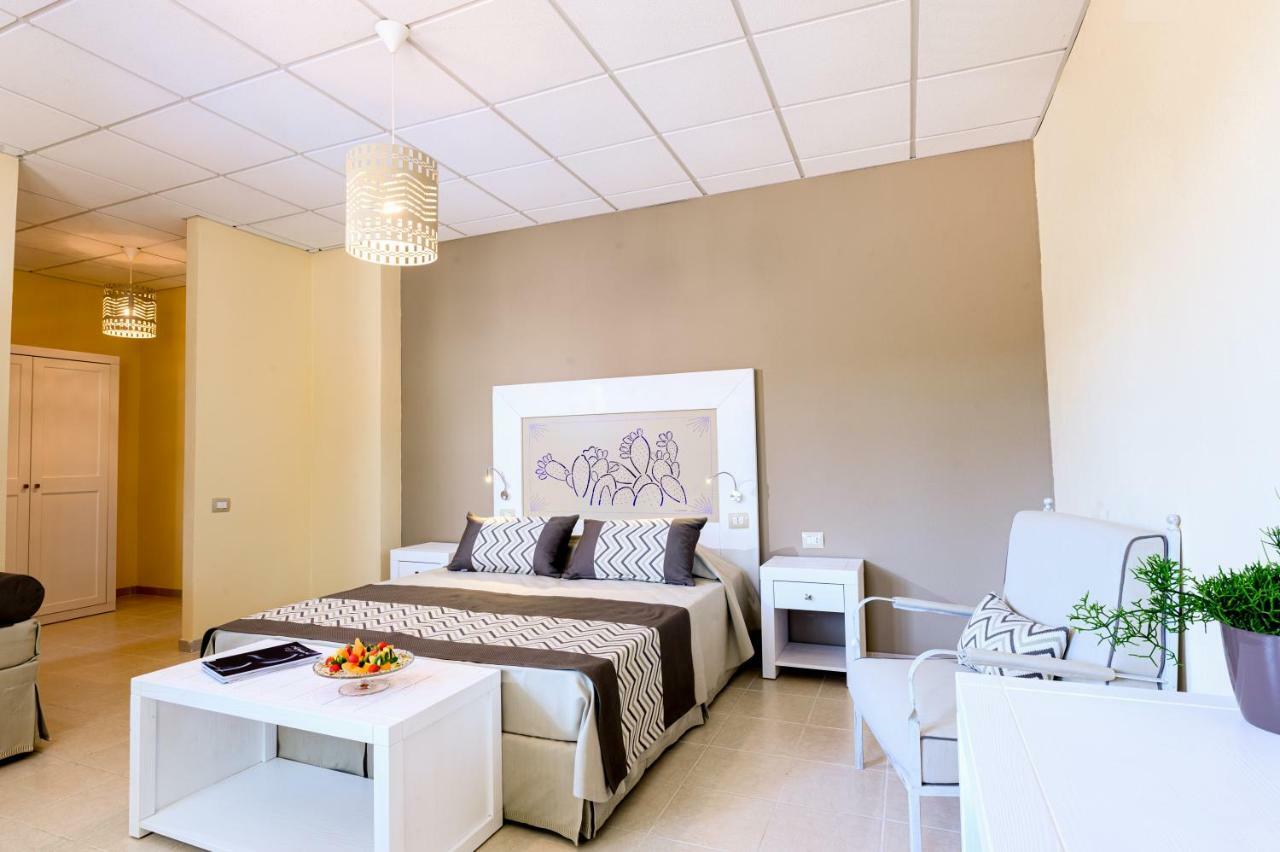 Double or Twin Room,818233208:JPEG