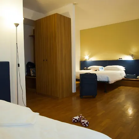 Mistral2 Hotel-3
